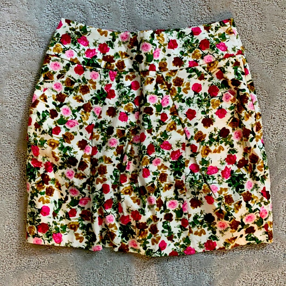 Women’s floral mini skirt, Forever21
